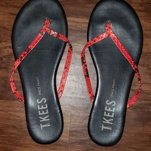 Tkees Flip flops face paint